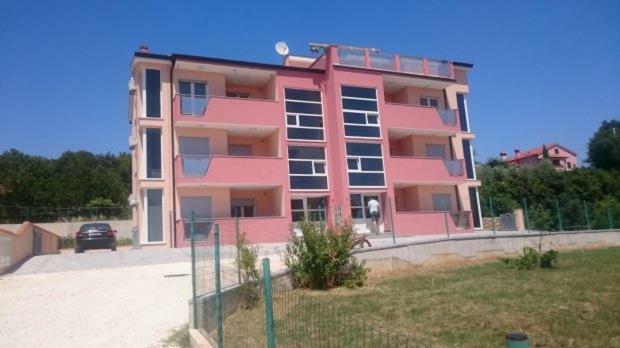 Apartment Leanton Pula